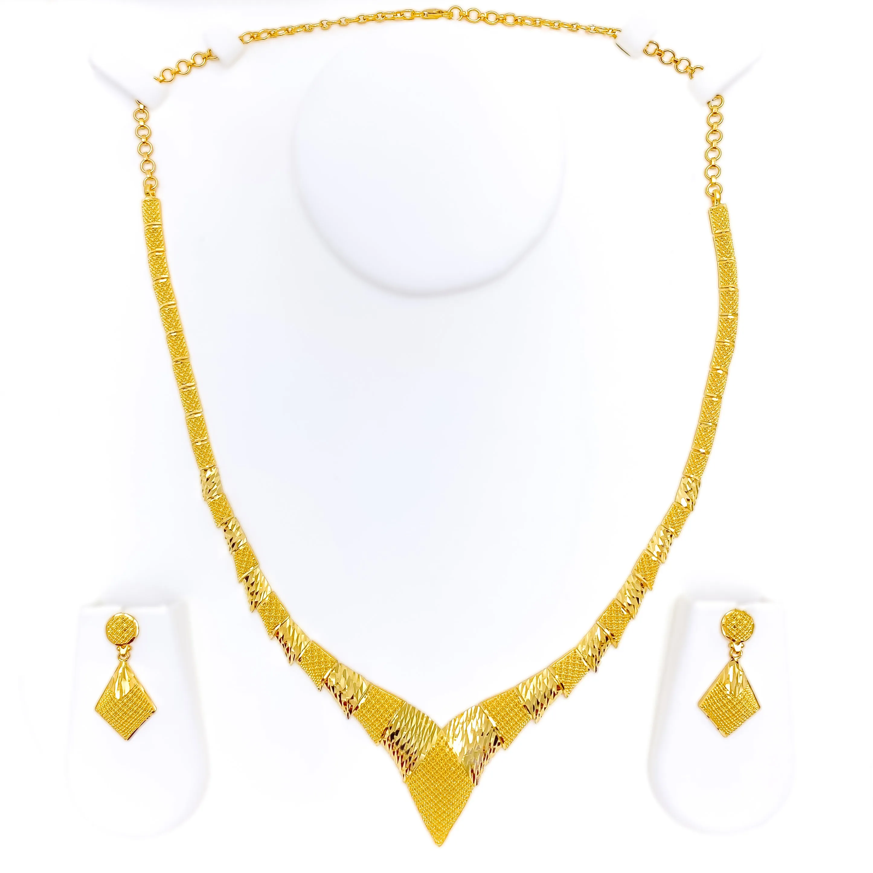 Alternating Dazzling 22K Gold Mesh Necklace Set