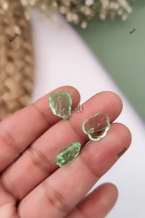 Leaf shaped glass beads FGBA2