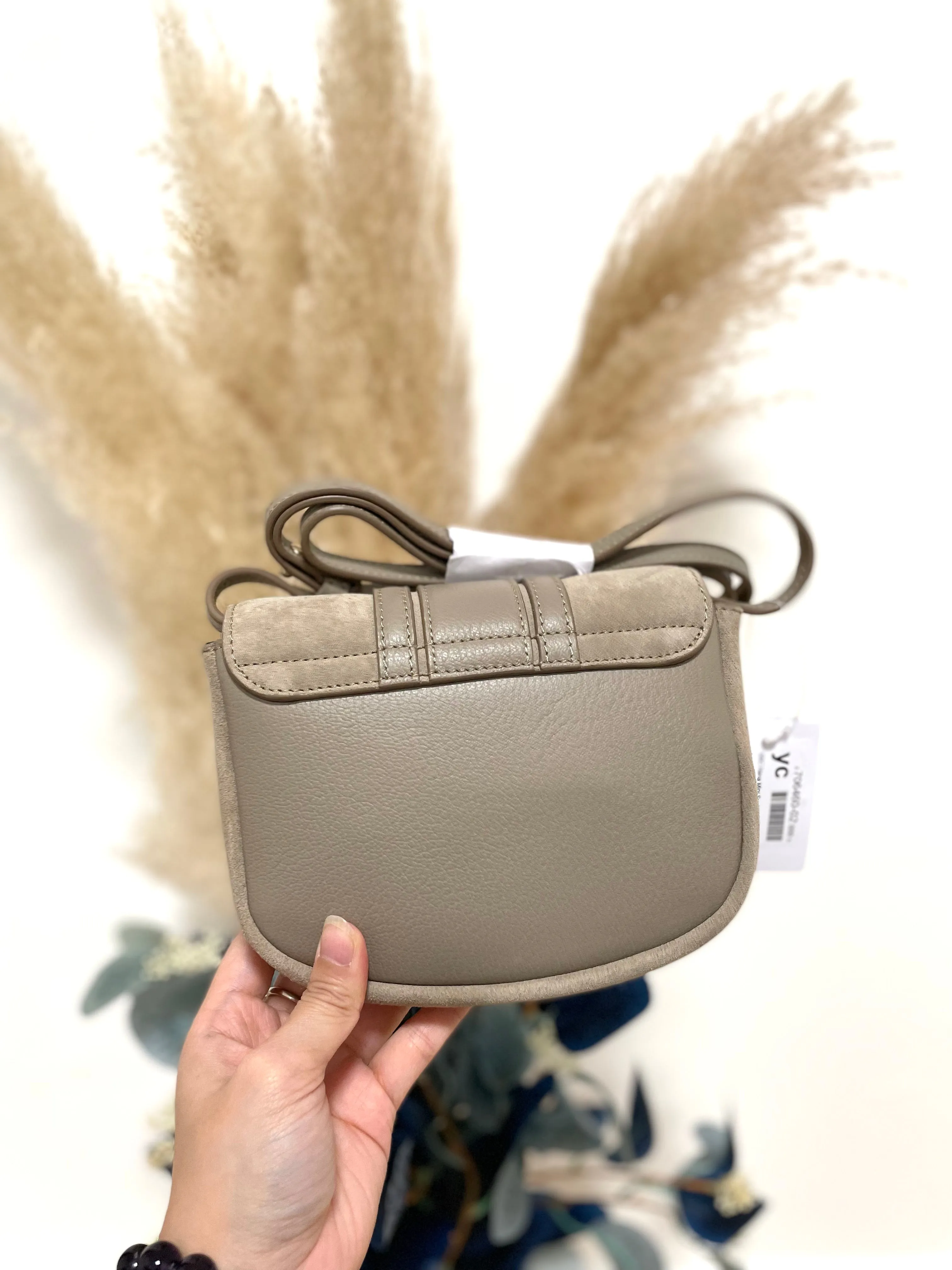 Mini Hana crossbody bag