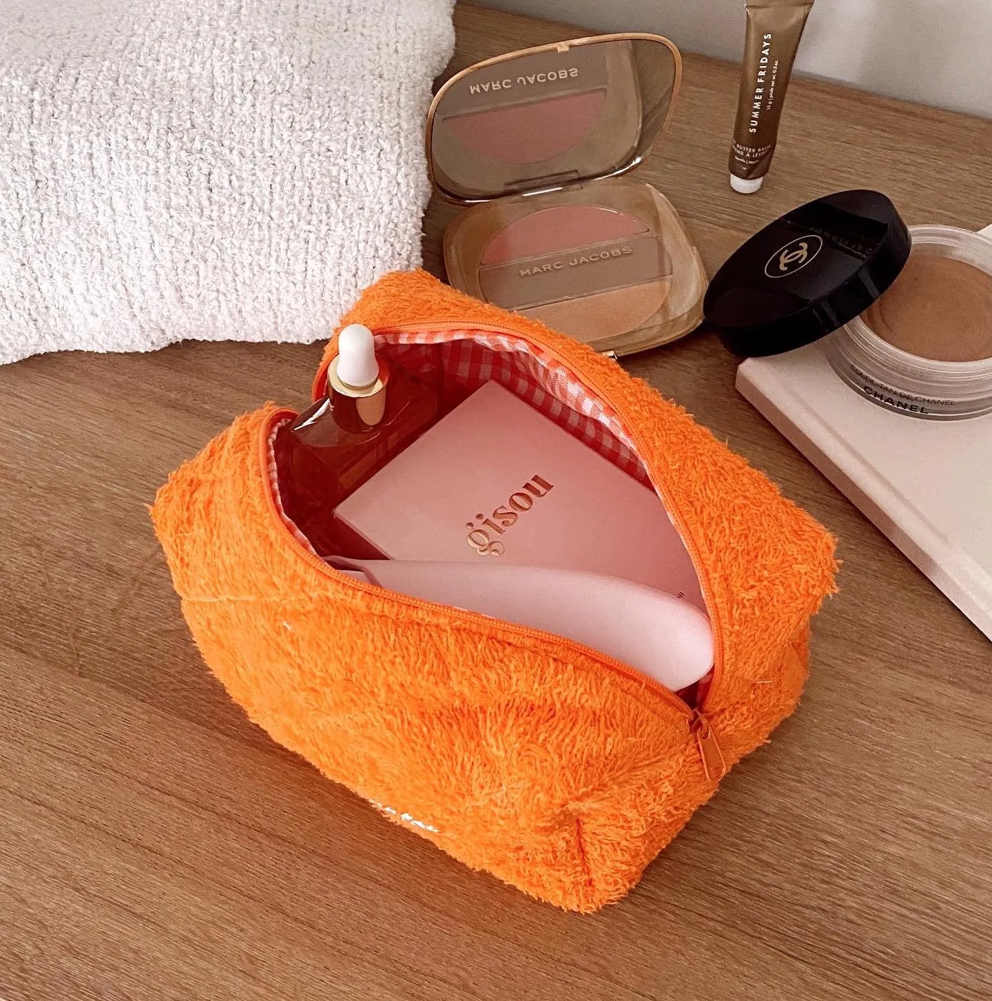 ORANGE TEDDY MAKE-UP BAG